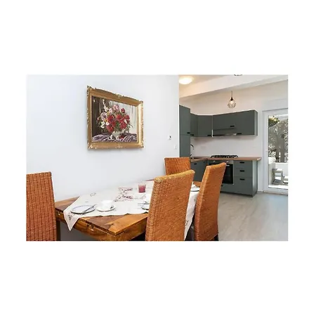 2 Bedroom Gorgeous In * 沃迪切