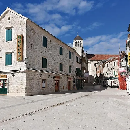 2 Bedroom Gorgeous In Vodice