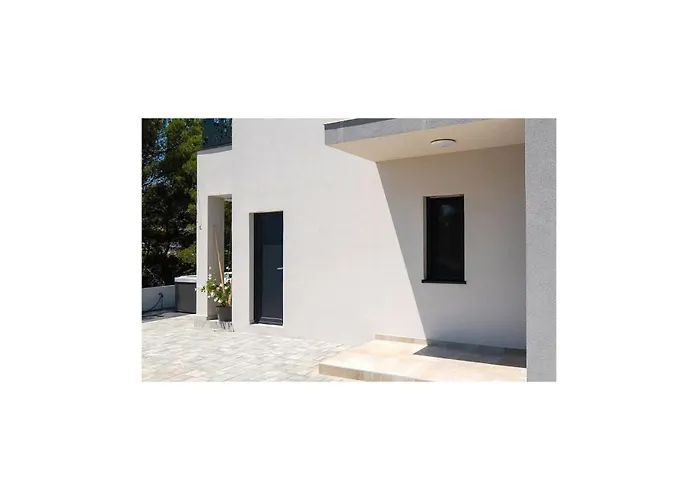 2 Bedroom Gorgeous In Vodice